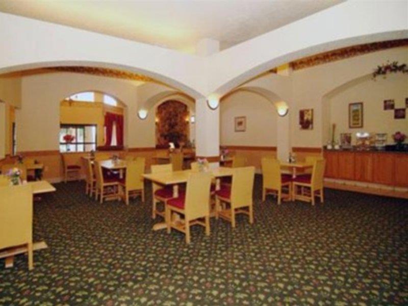 Pan American Inn And Suites Albuquerque Exterior photo