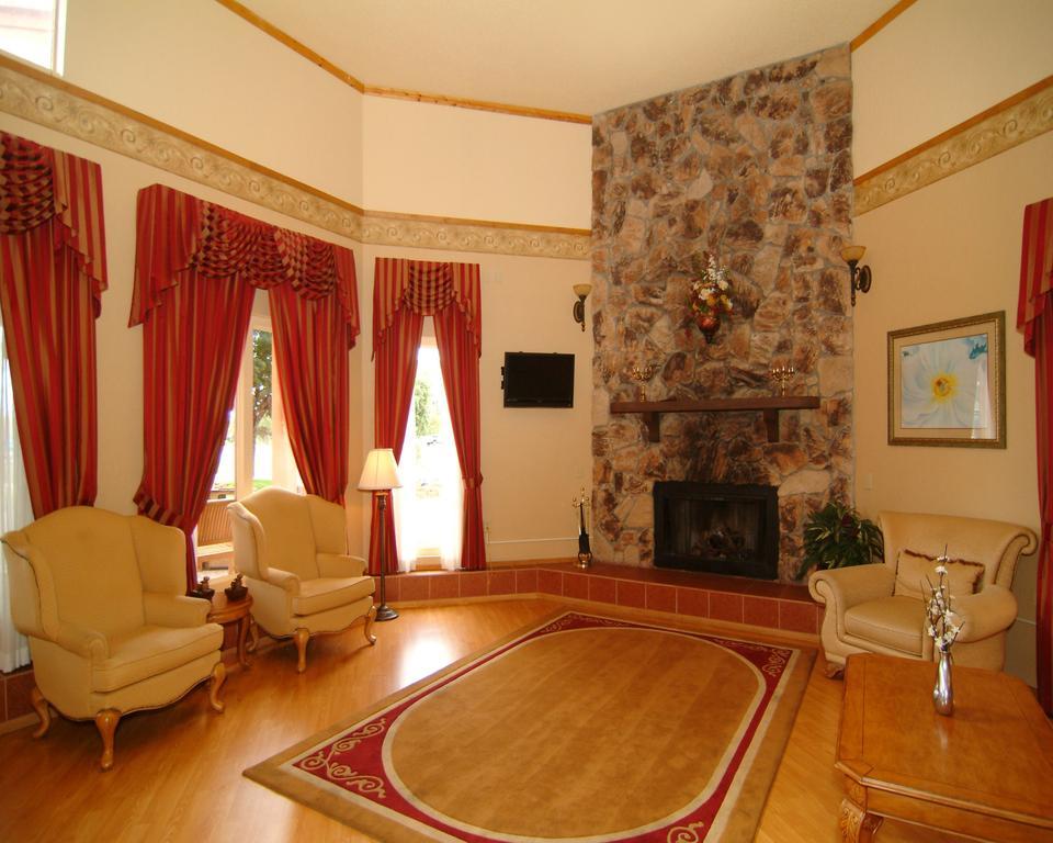 Pan American Inn And Suites Albuquerque Interior photo