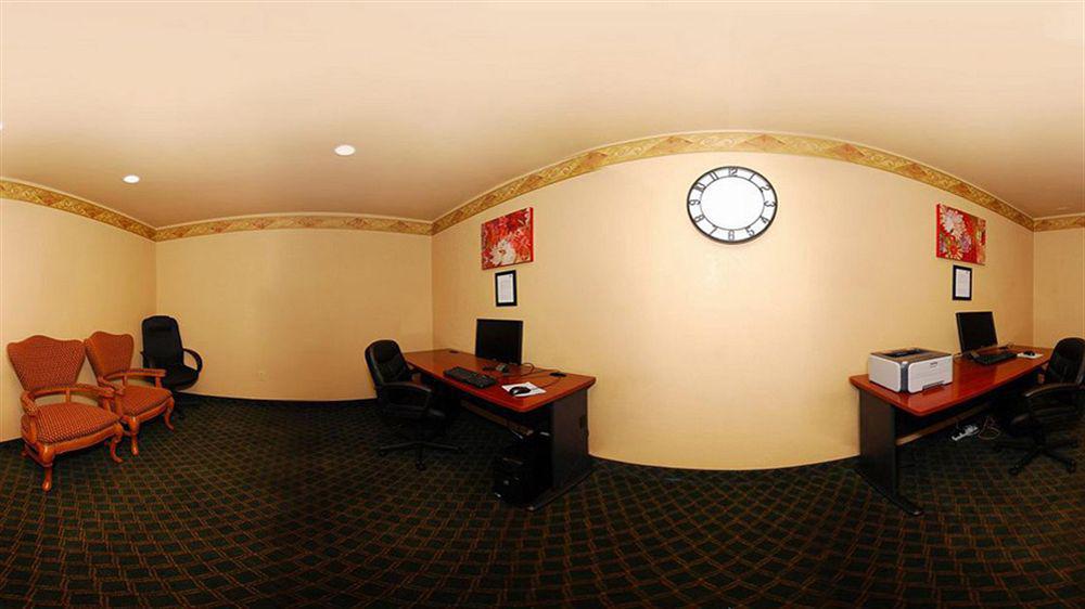 Pan American Inn And Suites Albuquerque Exterior photo